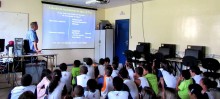 Alunos do colégio Arquidiocesano em Antônio Pereira recebem visita do SEMAE-OP - Foto de Dalília Caetano