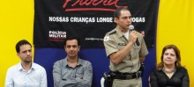 Crianças participam de formatura de programa de prevenção às drogas - Foto de João Felipe Lolli