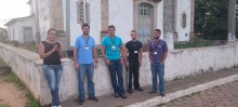 Monitora do projeto Escola Digital em Glaura, Flávia Carvalho; e equipe do Departamento de Tecnologia da Informação da CMOP: assessor de tecnologia de redes, Denílson Maciel; diretor, Rafael Gomes; estagiário, Orlando Rodrigues e técnico de informática, Ramon Ferreira